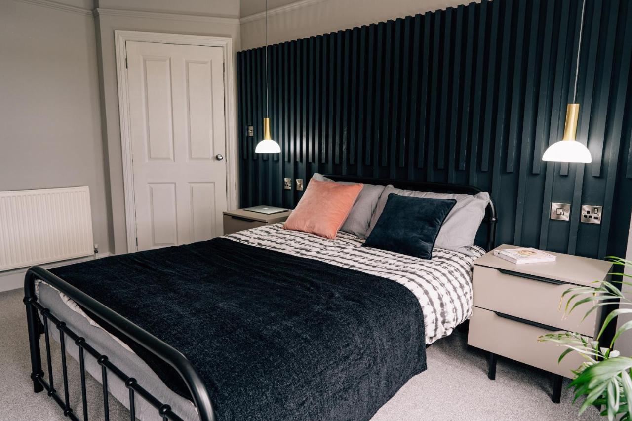 Sanctuary-By-Sea Apartment เวอร์ทิง ภายนอก รูปภาพ